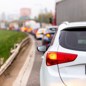 tráfico en una autopista