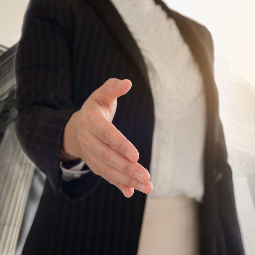 No Tiene Experiencia Trabajando Con Otros Abogados Y Compañías de Seguros