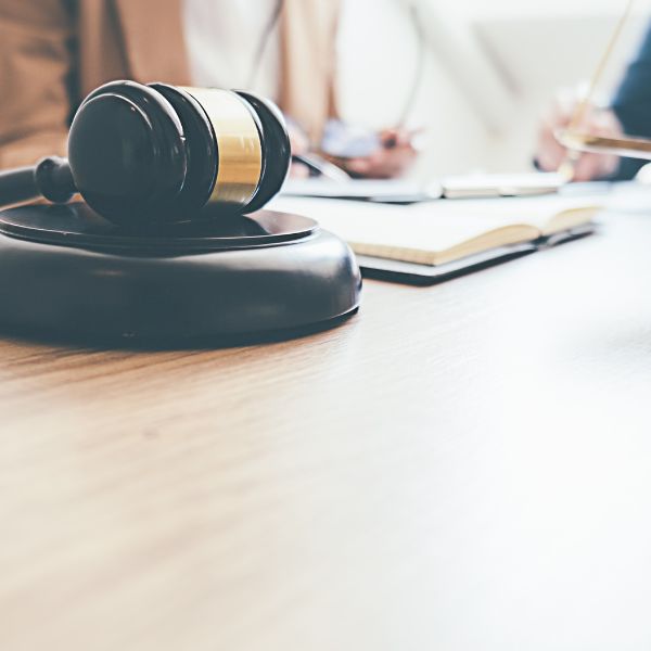 Woman speaking to a lawyer