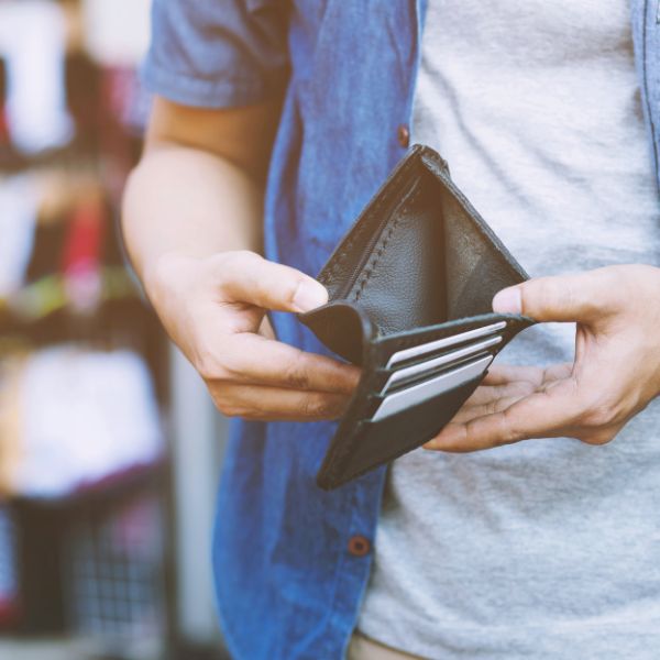 Empty wallet