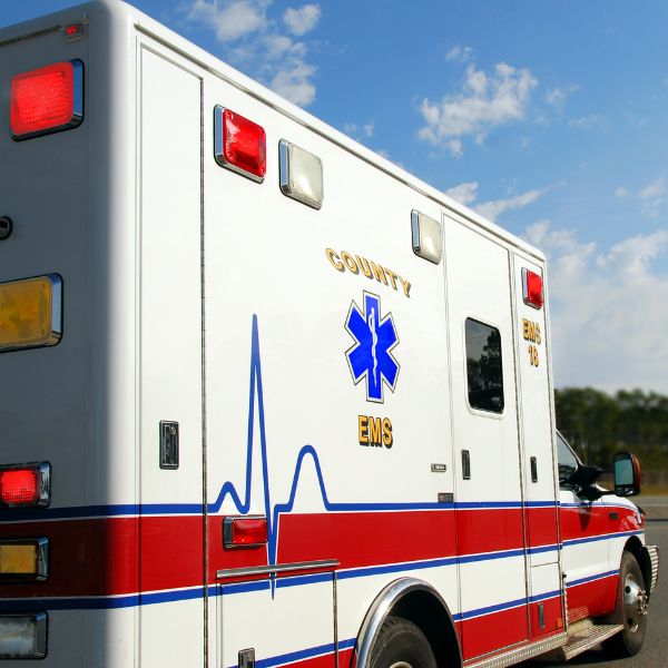 Una ambulancia