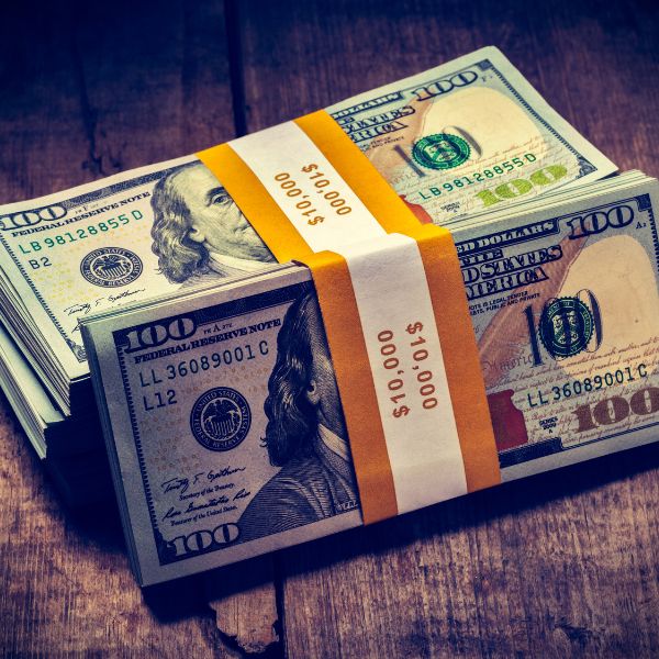 Fajos de dinero en efectivo